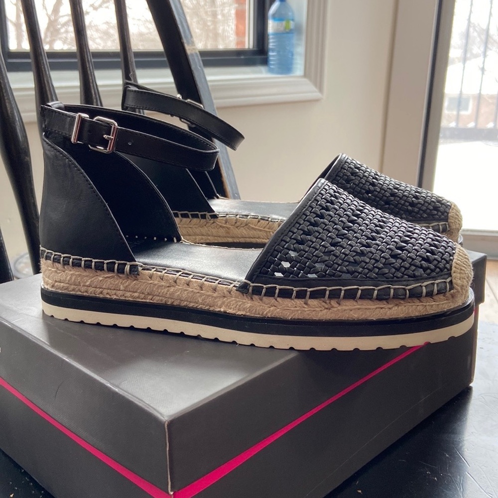 Vince Camuto Espadrilles BNWT